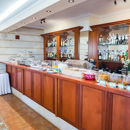 安得里奥拉斯豪华套房酒店 公寓式酒店 蒂锡利维