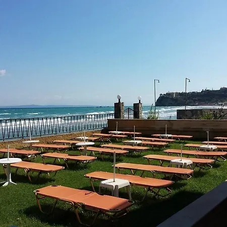 Andreolas Luxury Hotel de apartamente 4*