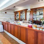 Andreolas Luxury מלון דירות טסיליבי