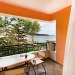 Andreolas Luxury 4* טסיליבי