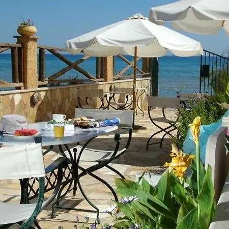 Andreolas Luxury Aparthotel 4*